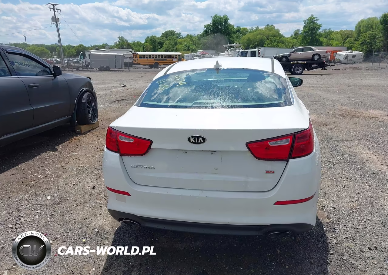2015 Kia Optima Lx VIN:5XXGM4A73FG507911 - 16