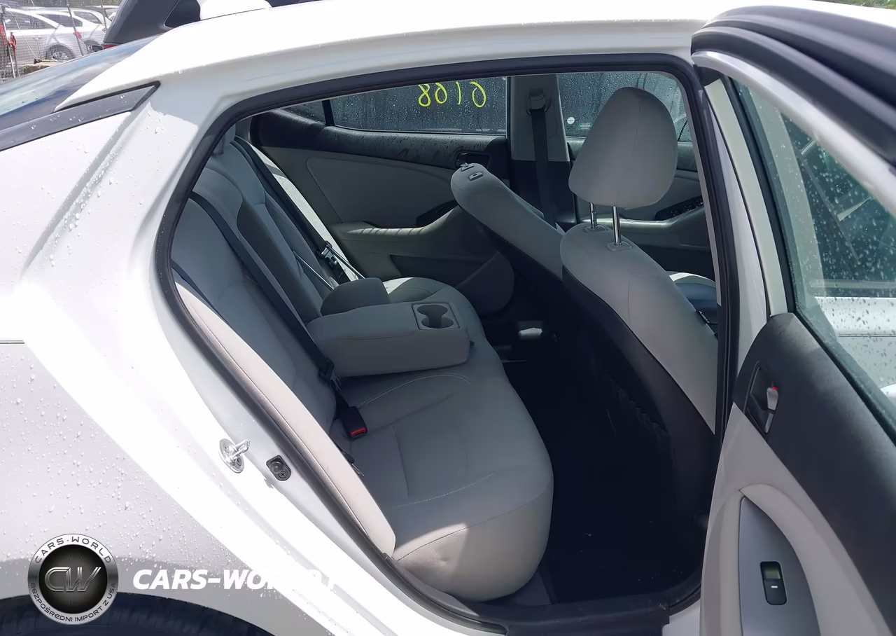 2015 Kia Optima Lx VIN:5XXGM4A73FG507911 - 8