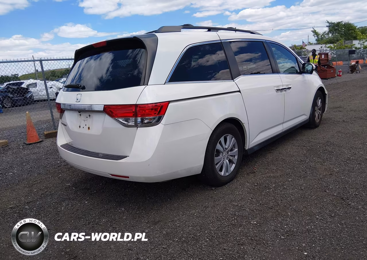 2015 Honda Odyssey Ex-L VIN:5FNRL5H61FB039324 - 4