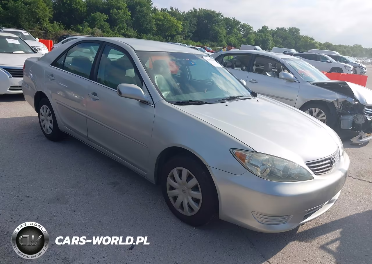 2005 Toyota Camry Le