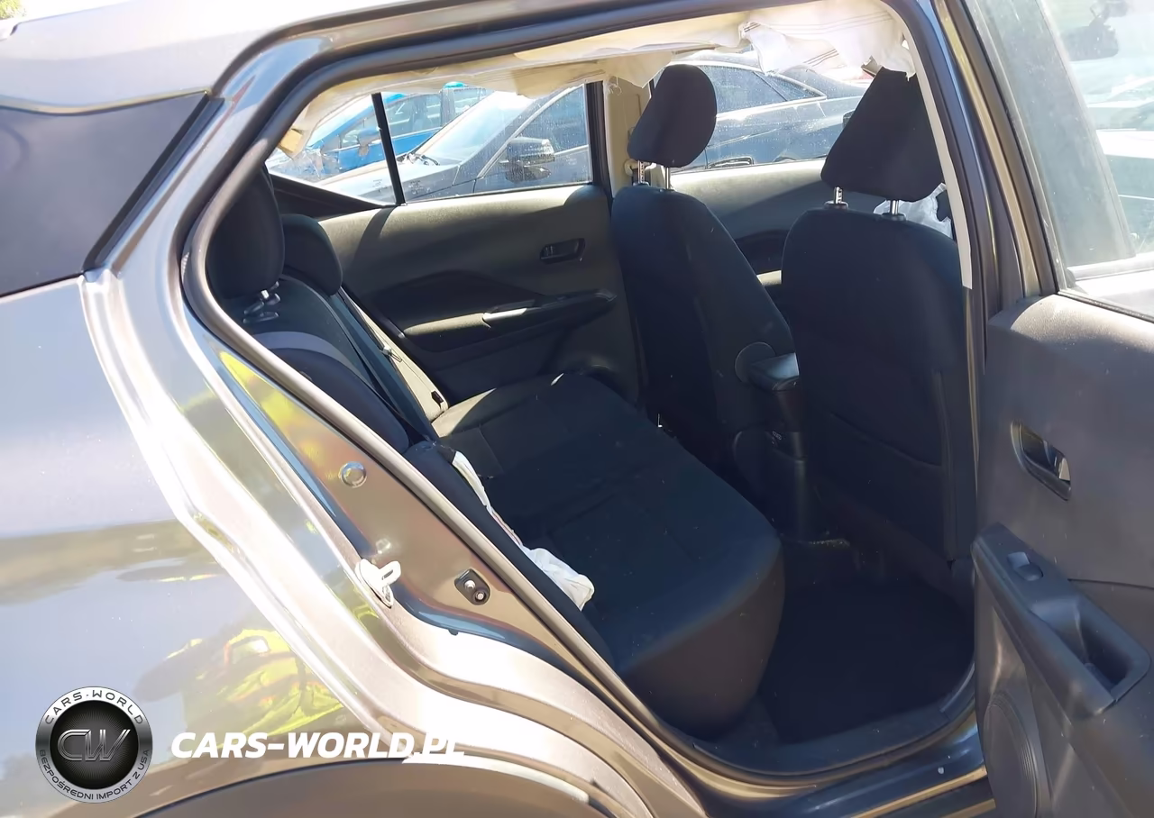 2025 Nissan Kicks Play S VIN:3N1CP5BV2SL495924 - 8
