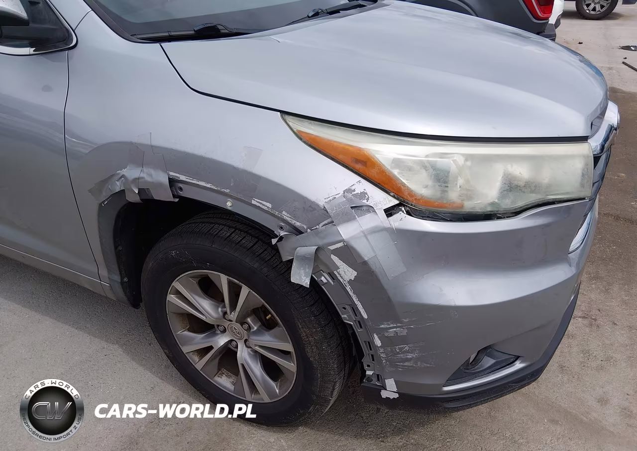 2015 Toyota Highlander Le Plus V6 VIN:5TDZKRFH1FS081616 - 6