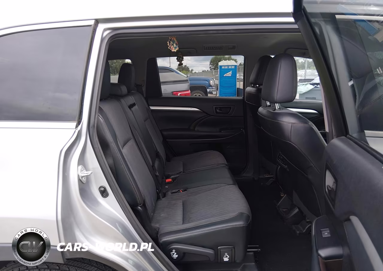 2015 Toyota Highlander Le Plus V6 VIN:5TDZKRFH1FS081616 - 8