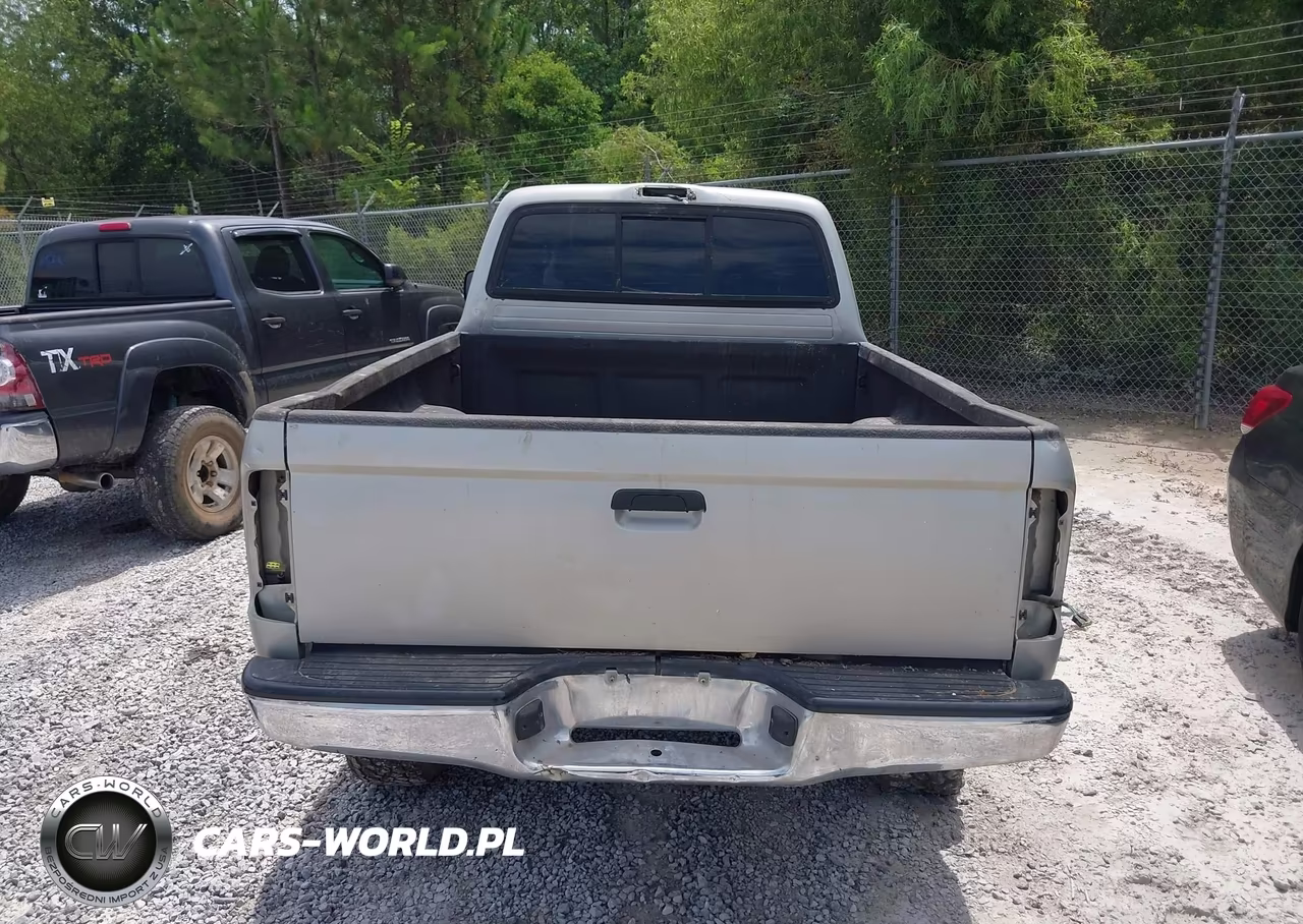 2004 Toyota Tacoma Base V6 VIN:5TEWN72N74Z439313 - 16