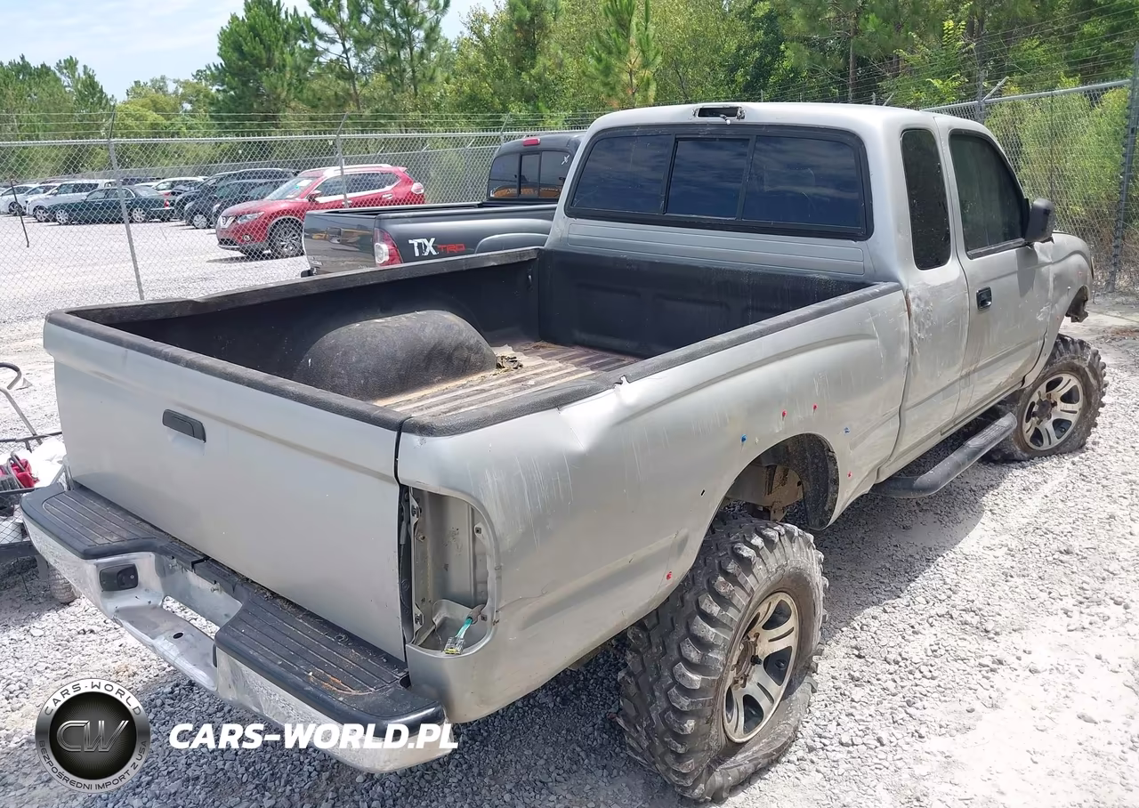 2004 Toyota Tacoma Base V6 VIN:5TEWN72N74Z439313 - 4