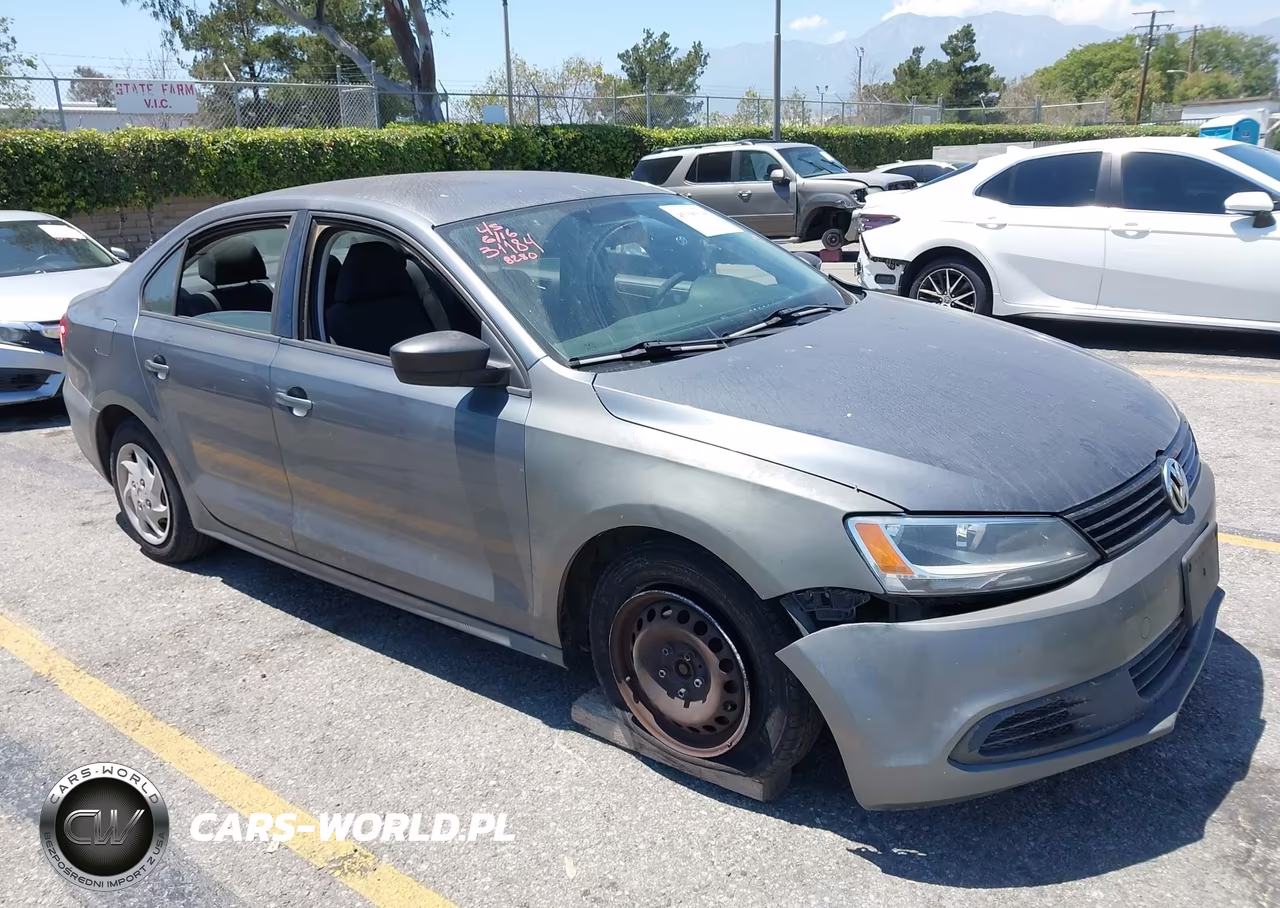 2012 Volkswagen Jetta 2.0L S – zdjęcie 1 z 17