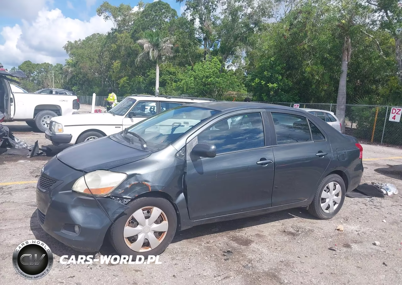 2010 Toyota Yaris VIN:JTDBT4K33A1357411 - 12