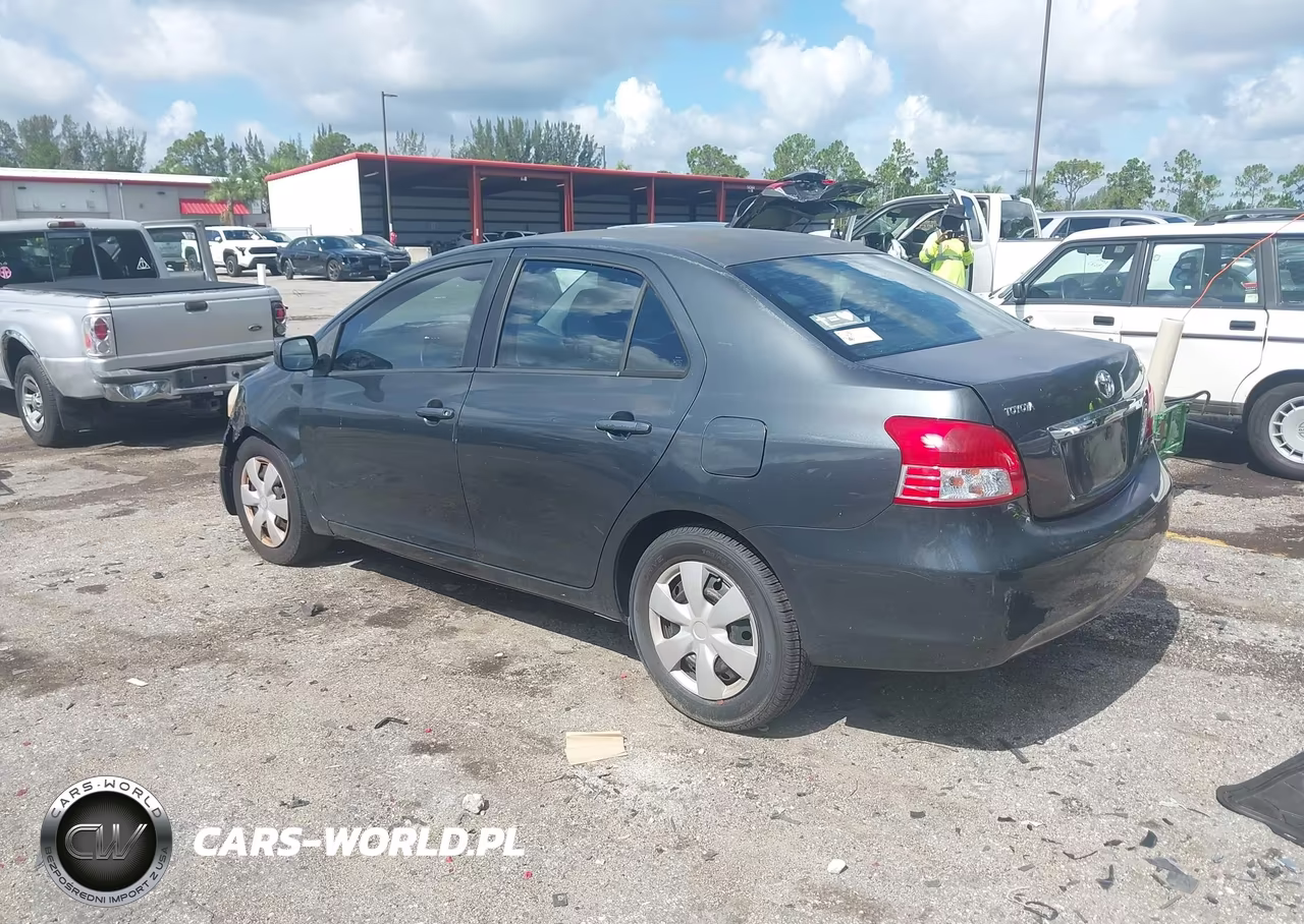 2010 Toyota Yaris VIN:JTDBT4K33A1357411 - 3