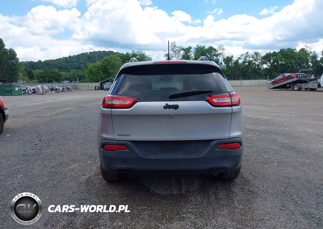 2018 Jeep Cherokee Latitude Fwd VIN:1C4PJLCB1JD595624 - 16