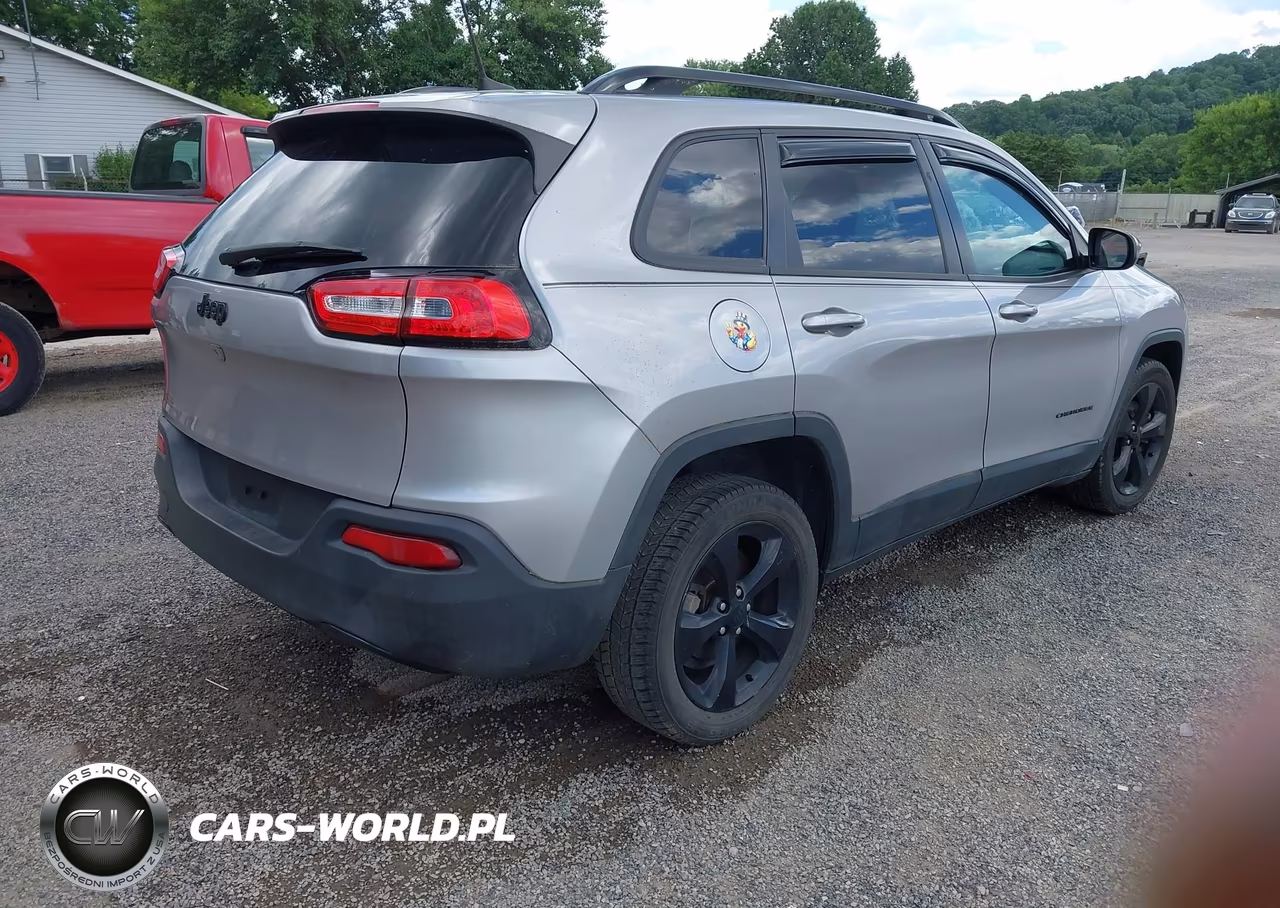 2018 Jeep Cherokee Latitude Fwd VIN:1C4PJLCB1JD595624 - 4
