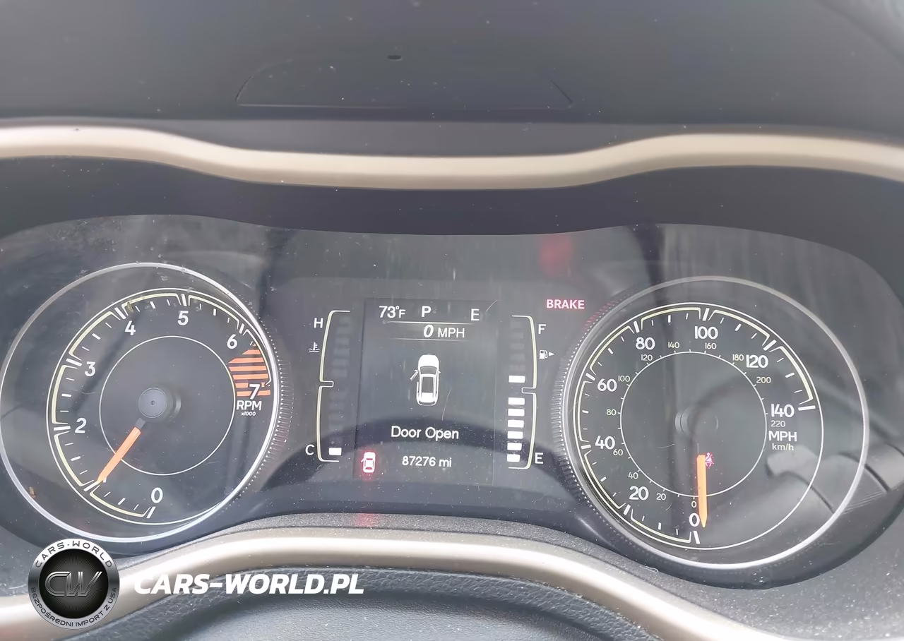2018 Jeep Cherokee Latitude Fwd VIN:1C4PJLCB1JD595624 - 7