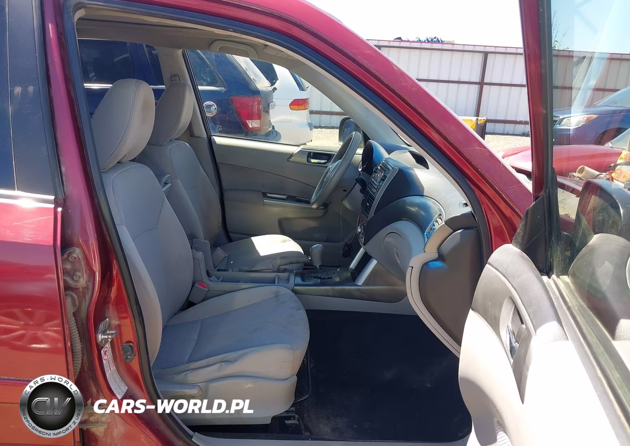 2011 Subaru Forester 2.5X Premium VIN:JF2SHADC6BH776327 - 5