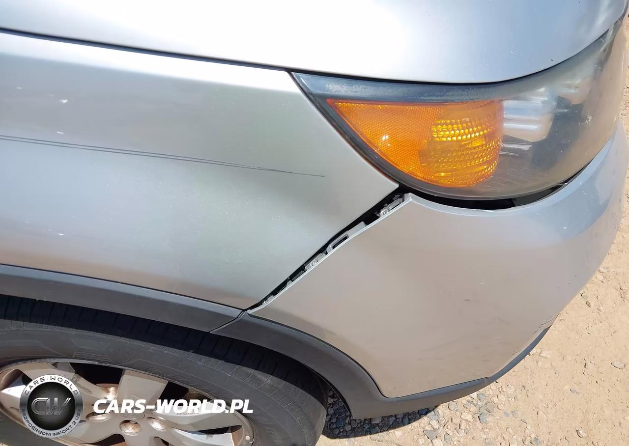 2011 Kia Sorento Lx VIN:5XYKT3A13BG185053 - 14