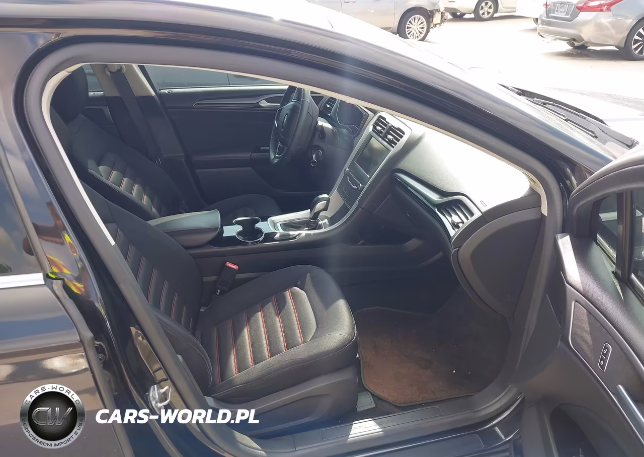 2014 Ford Fusion Se VIN:3FA6P0HD1ER390441 - 5