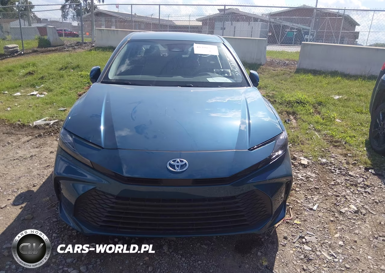 2026 Toyota Camry Le VIN:4T1DAACK2TU224221 - 13