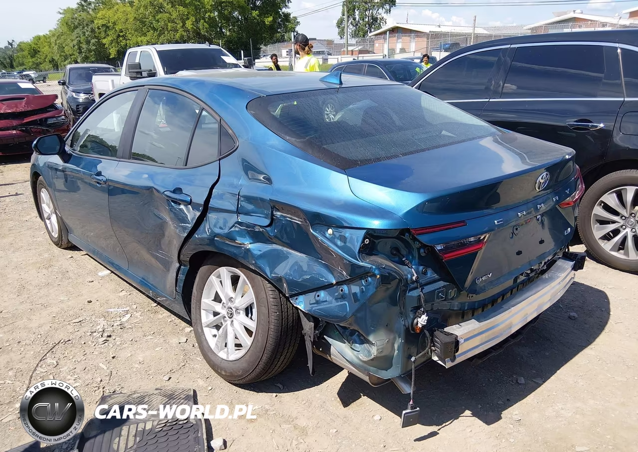 2026 Toyota Camry Le VIN:4T1DAACK2TU224221 - 21