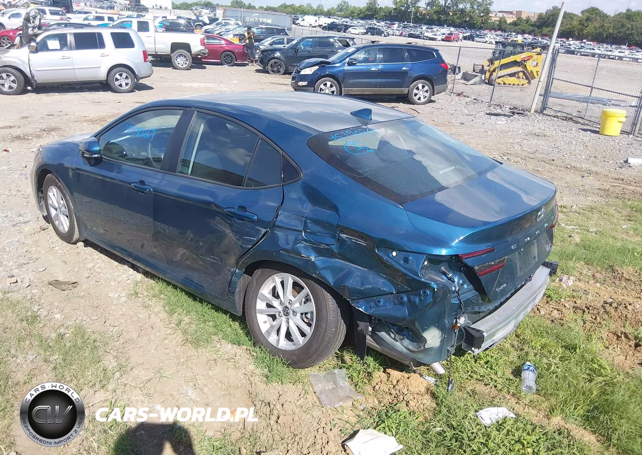 2026 Toyota Camry Le VIN:4T1DAACK2TU224221 - 3