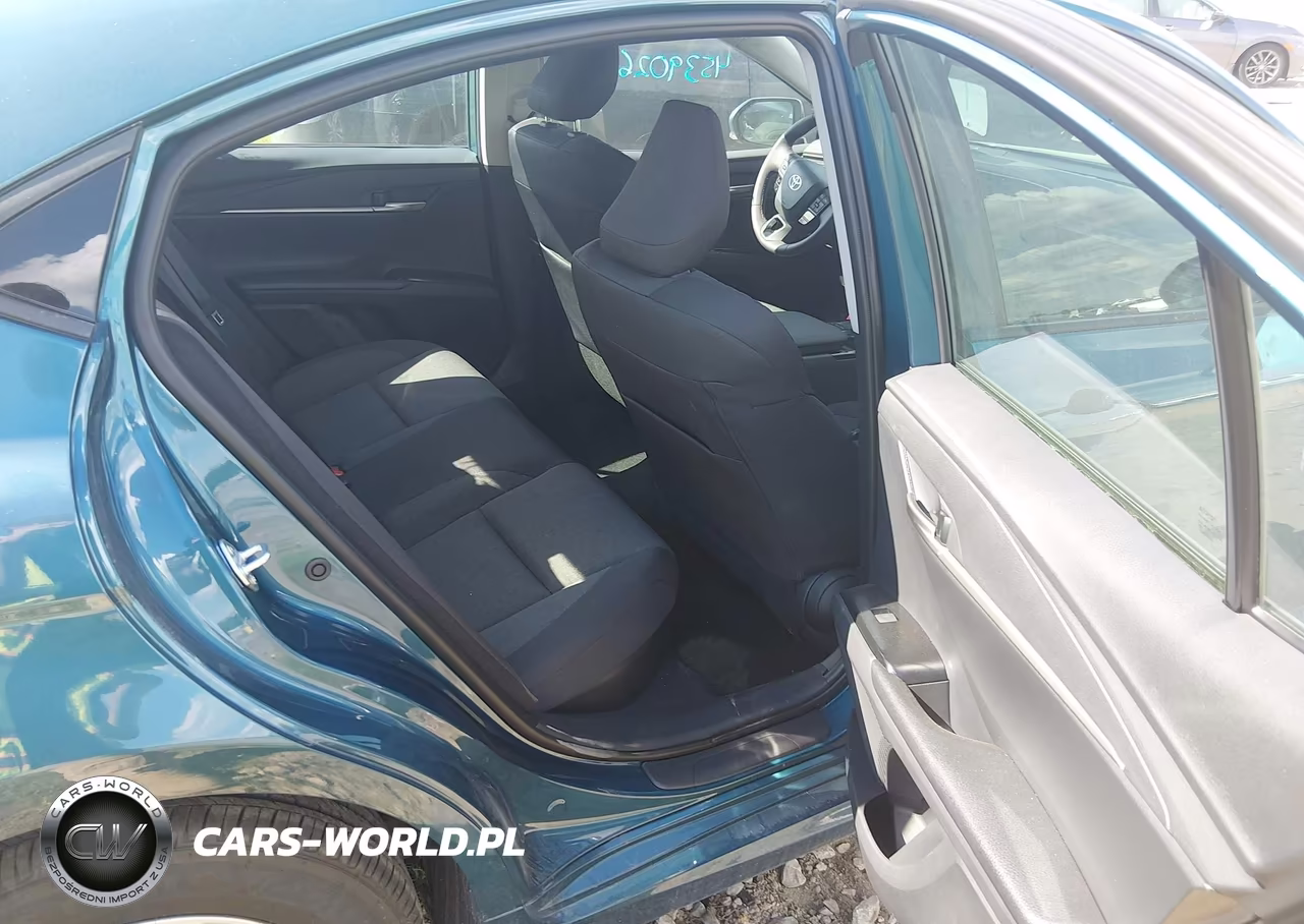 2026 Toyota Camry Le VIN:4T1DAACK2TU224221 - 8