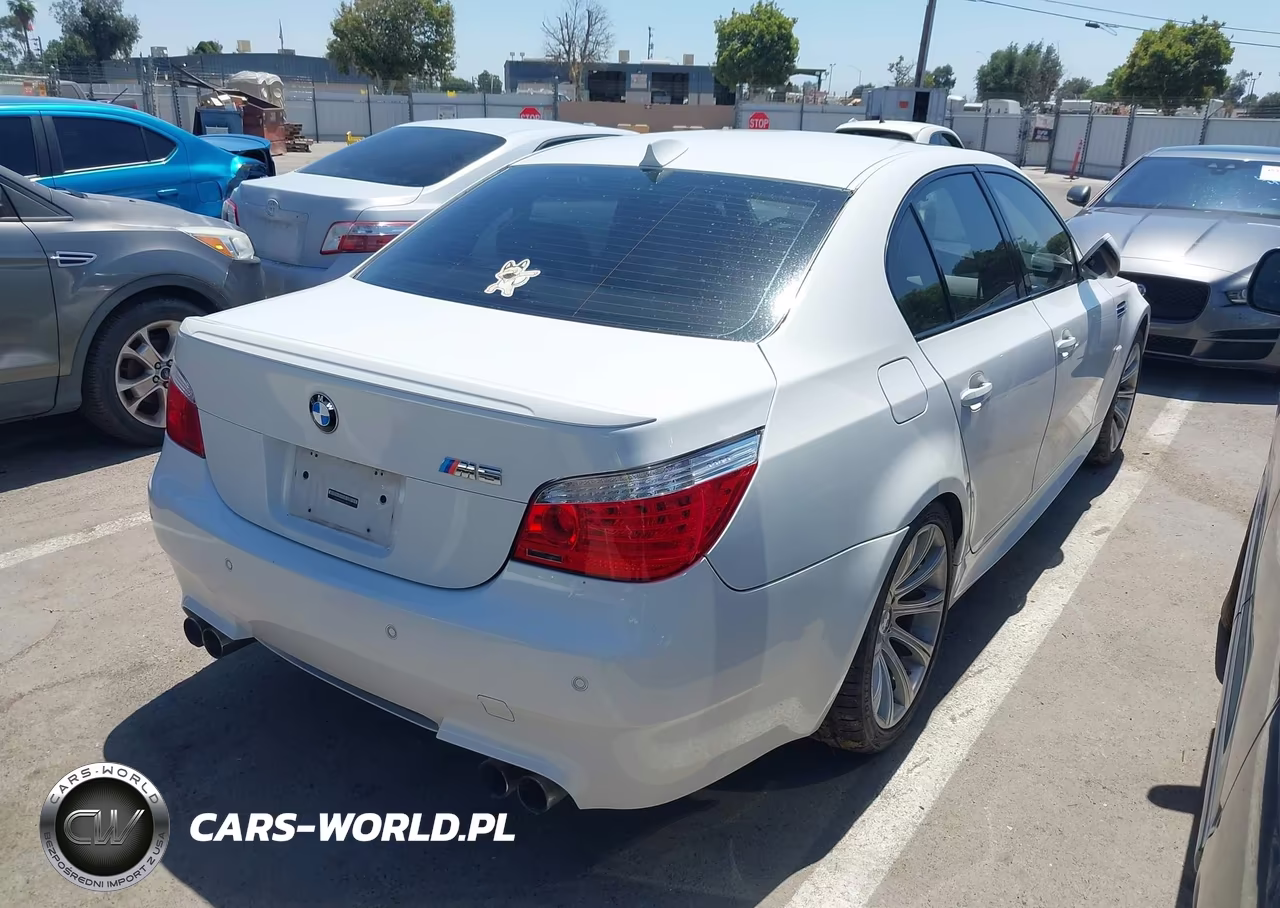 2008 BMW M5 VIN:WBSNB93558CX09506 - 4
