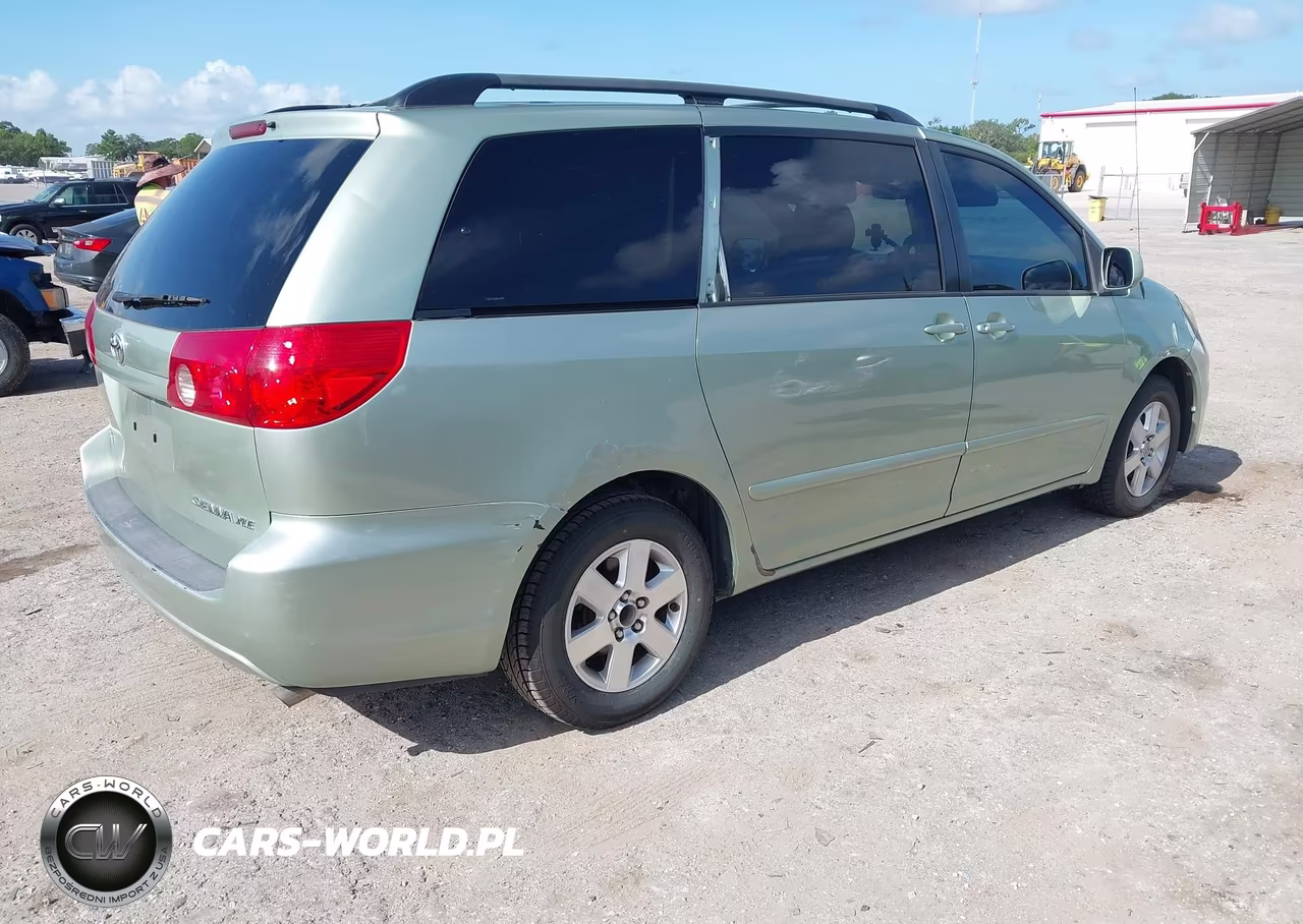 2008 Toyota Sienna Xle VIN:5TDZK22C28S169739 - 4