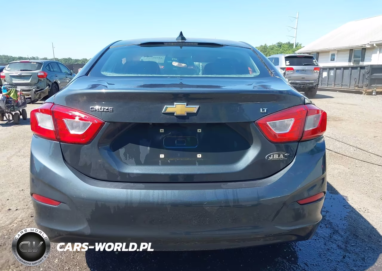 2018 Chevrolet Cruze Lt Auto VIN:1G1BE5SMXJ7159388 - 16