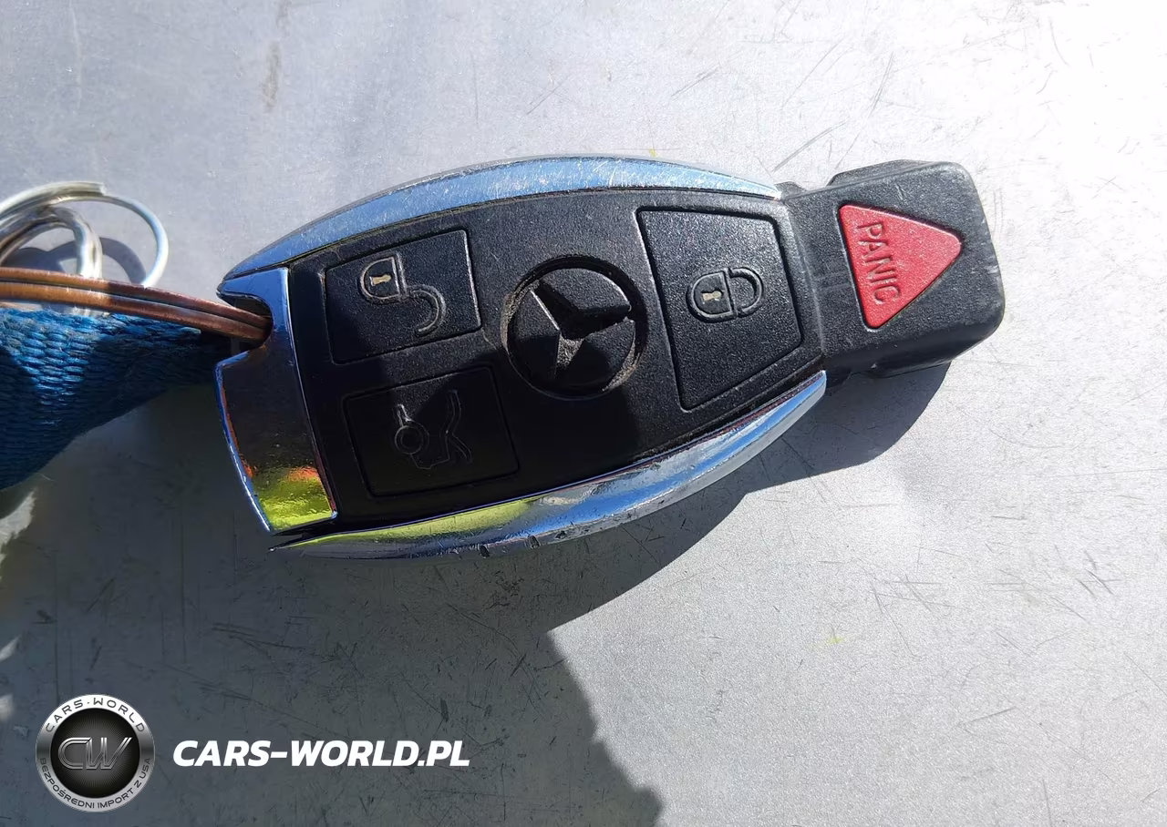 2012 Mercedes-Benz E 350 VIN:WDDHF5KB9CA637440 - 11