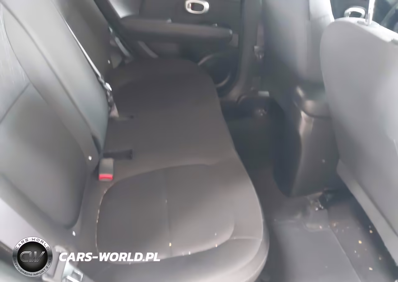 2018 Kia Soul VIN:KNDJN2A28J7590538 - 8