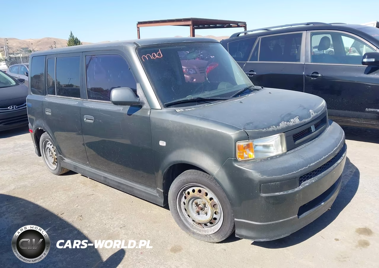 2004 Scion Xb