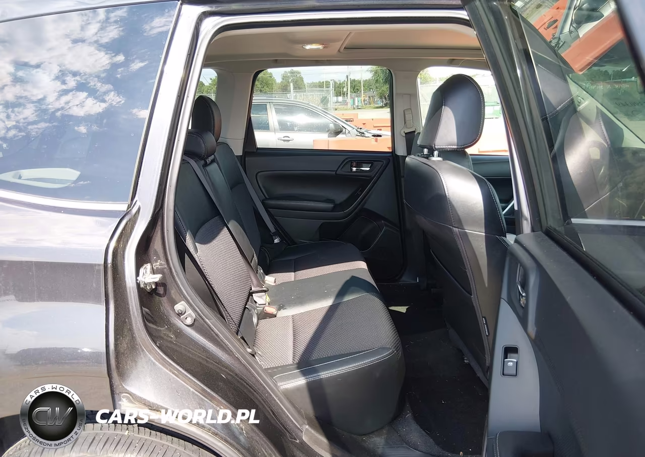 2018 Subaru Forester 2.0Xt Premium VIN:JF2SJGEC1JH419948 - 8