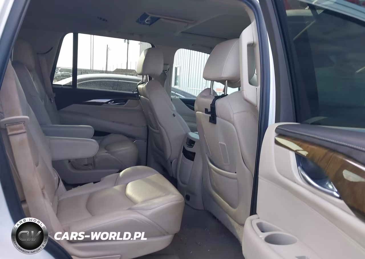 2019 Cadillac Escalade Luxury VIN:1GYS3BKJ4KR321159 - 8