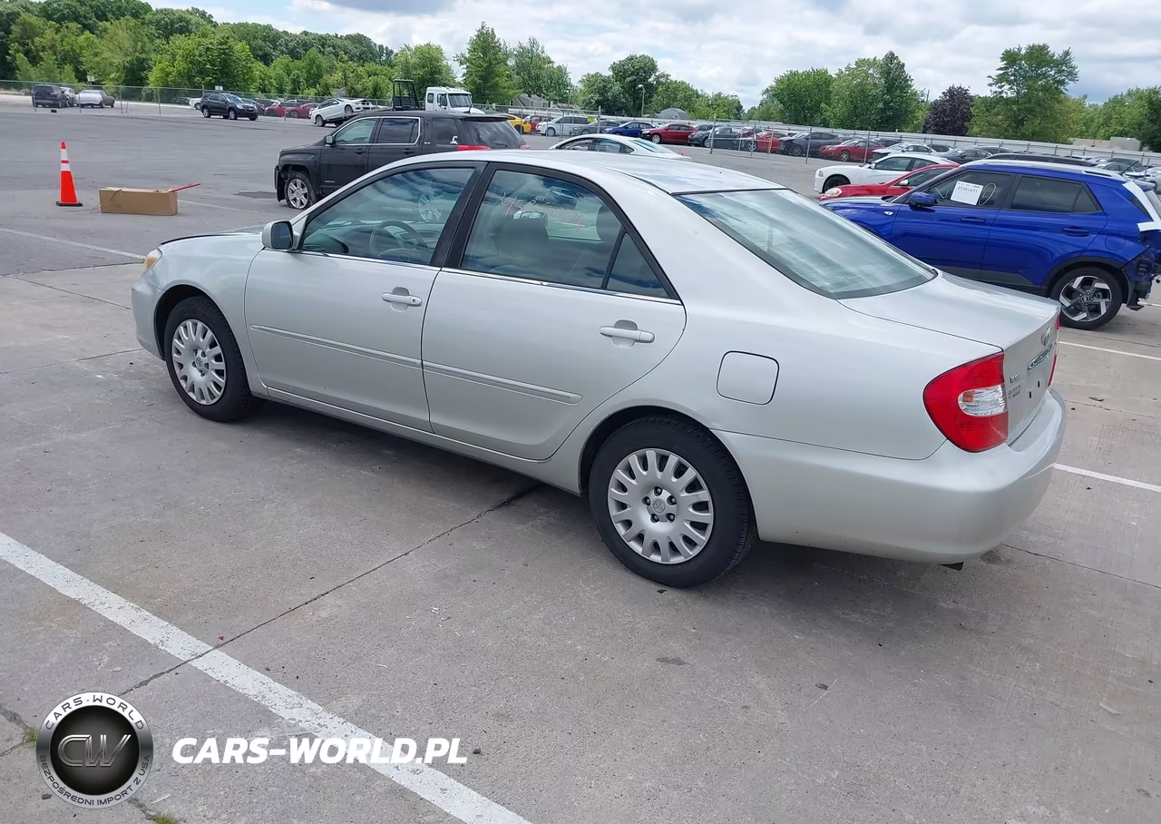 2002 Toyota Camry Xle VIN:4T1BE32K62U537229 - 3