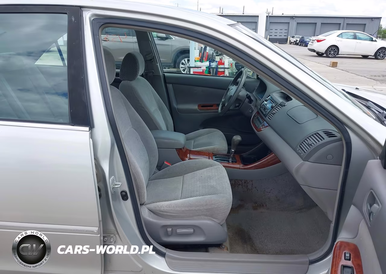 2002 Toyota Camry Xle VIN:4T1BE32K62U537229 - 5