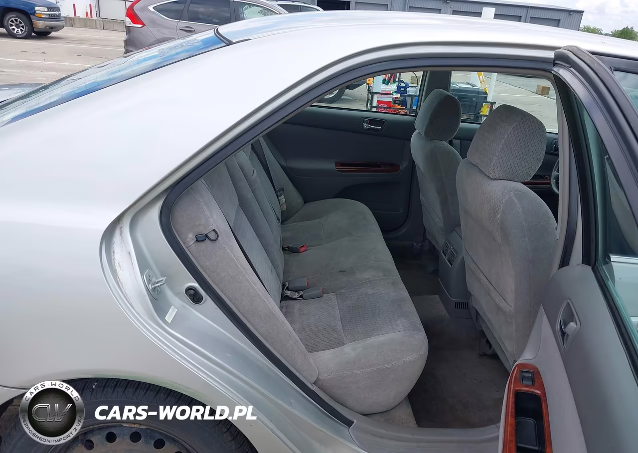 2002 Toyota Camry Xle VIN:4T1BE32K62U537229 - 8