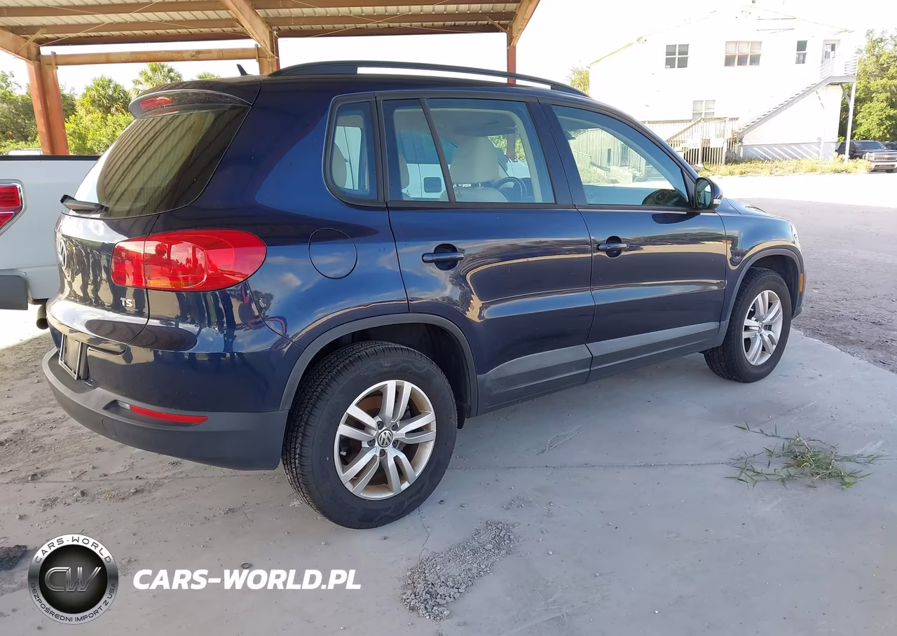 2016 Volkswagen Tiguan S VIN:WVGAV7AX9GW601002 - 4