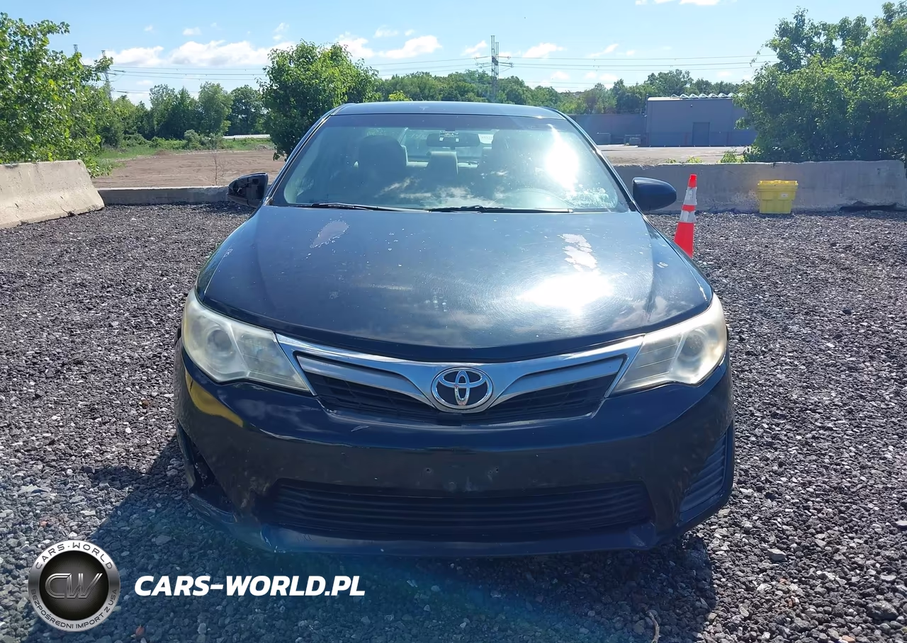 2014 Toyota Camry Le VIN:4T1BF1FK1EU313284 - 12