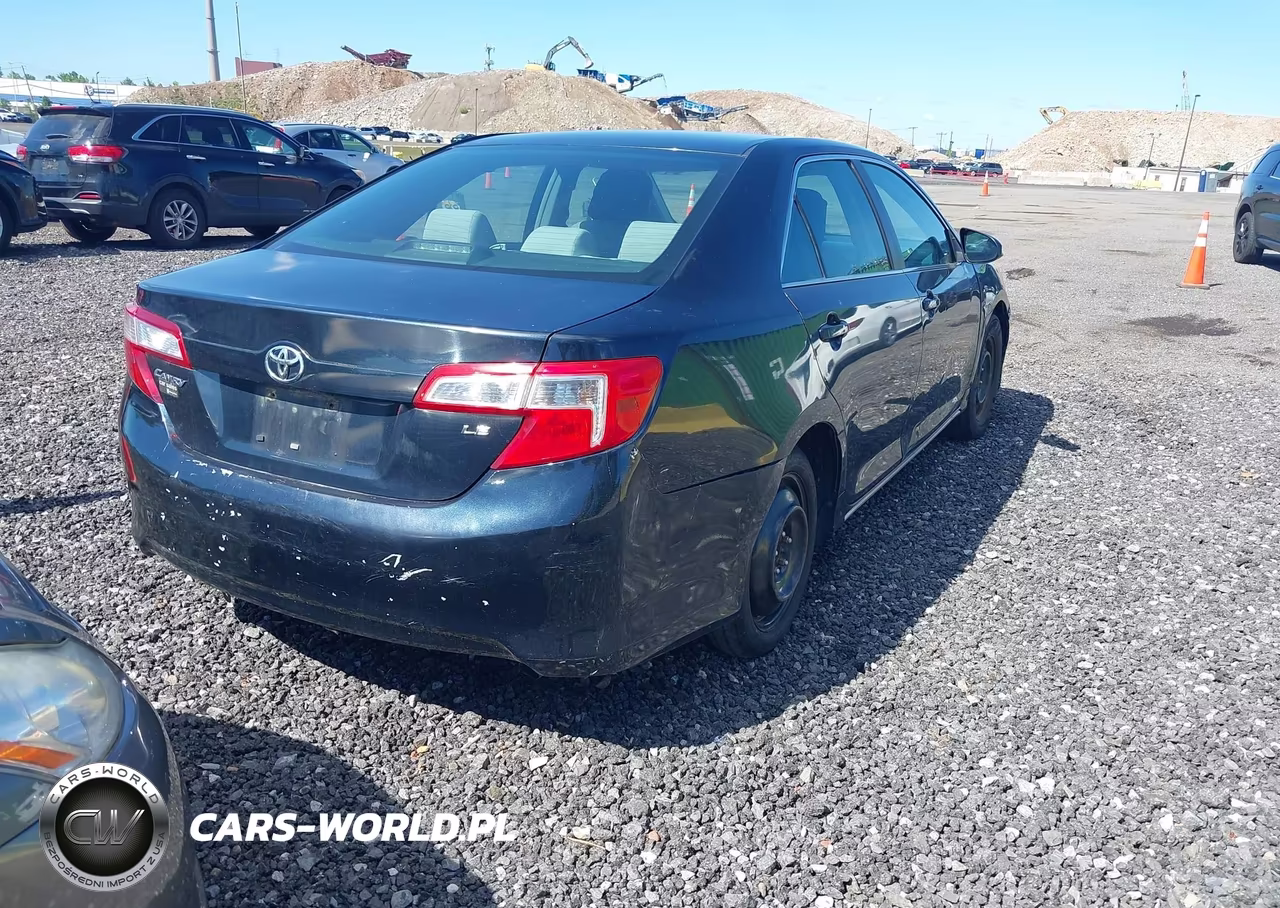 2014 Toyota Camry Le VIN:4T1BF1FK1EU313284 - 4