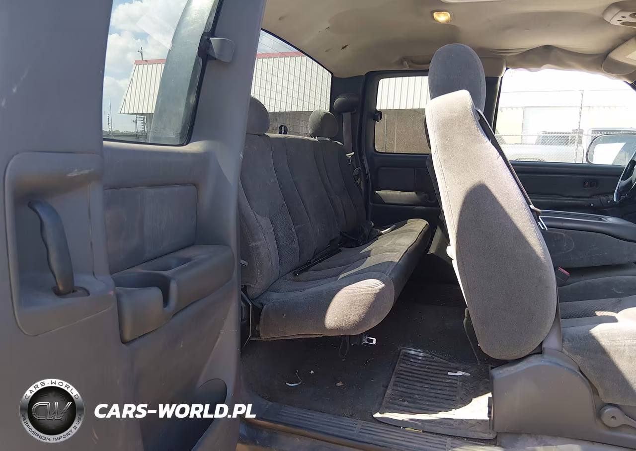 2004 Chevrolet Silverado 2500Hd Ls VIN:1GCHK29UX4E240373 - 8