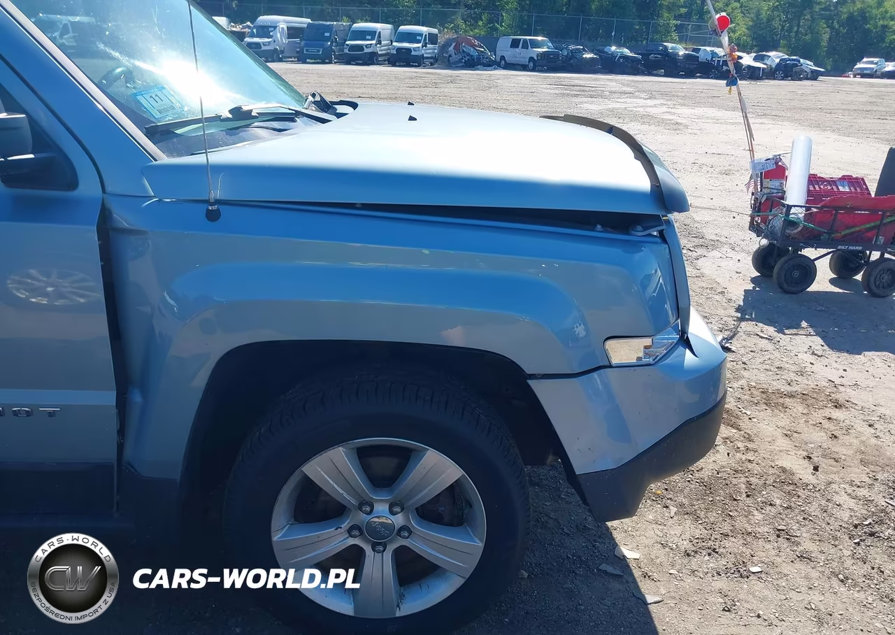 2013 Jeep Patriot Latitude VIN:1C4NJRFB1DD263662 - 19
