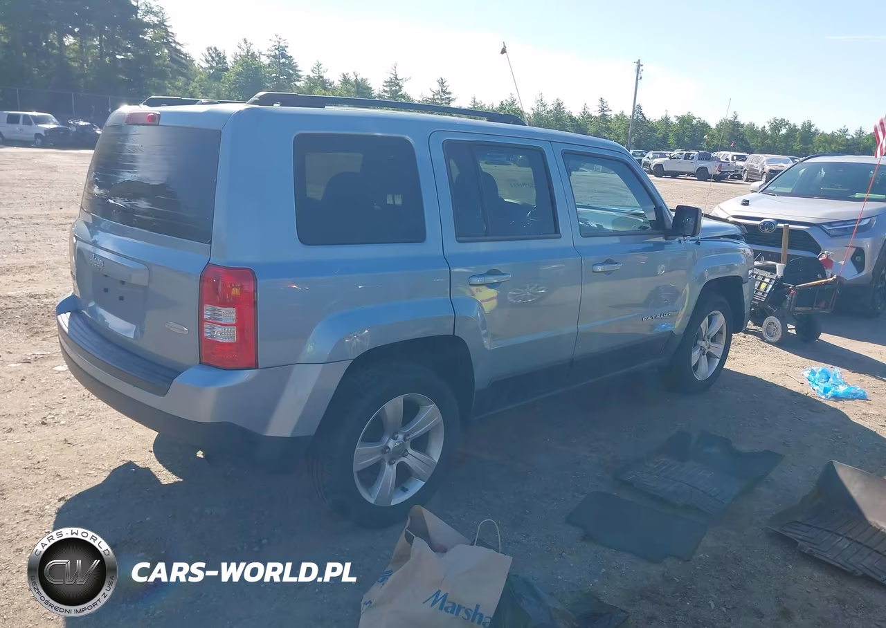 2013 Jeep Patriot Latitude VIN:1C4NJRFB1DD263662 - 4