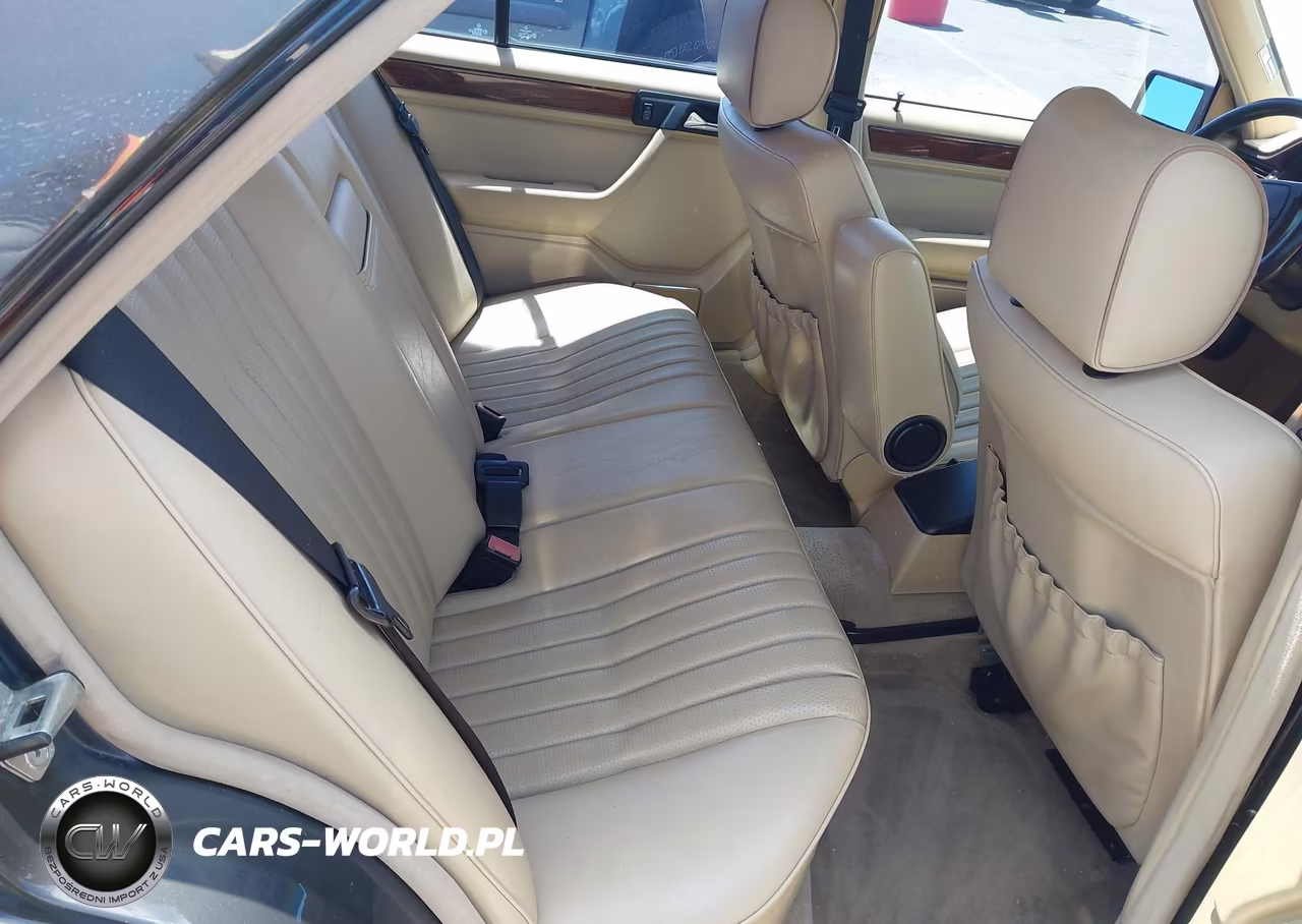 1990 Mercedes-Benz 300 E 2.6 VIN:WDBEA26D2LB232454 - 8