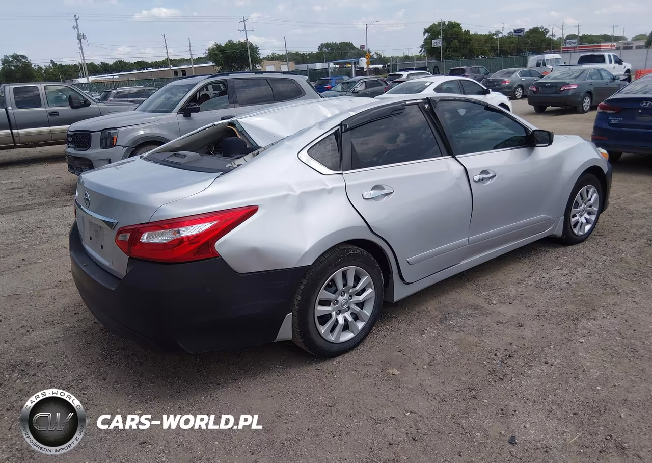 2017 Nissan Altima 2.5 S VIN:1N4AL3AP8HC219913 - 4