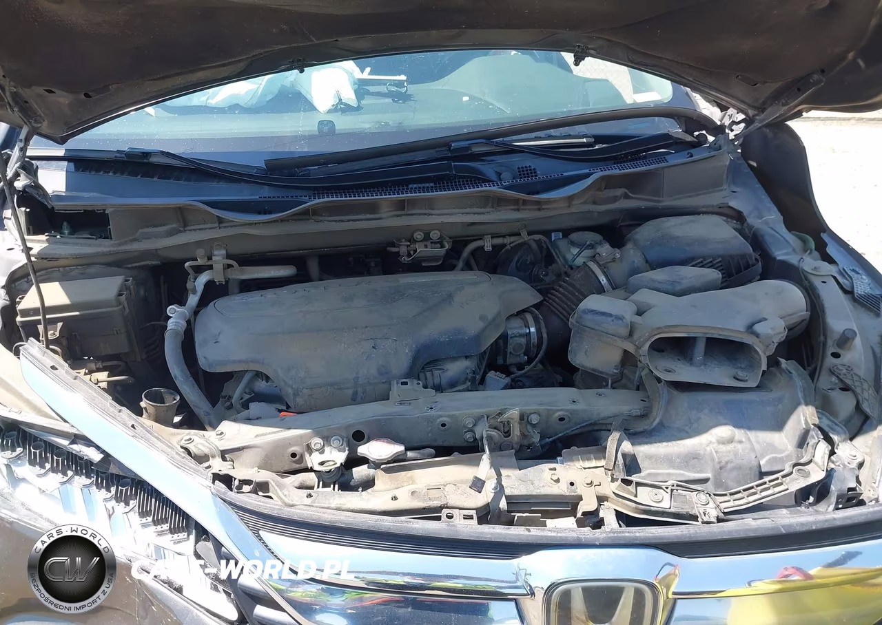 2018 Honda Odyssey Elite VIN:5FNRL6H95JB071380 - 10