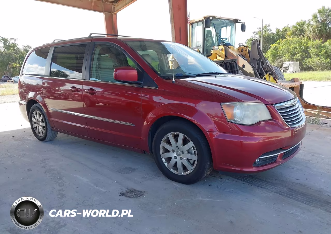 2013 Chrysler Town & Country Touring
