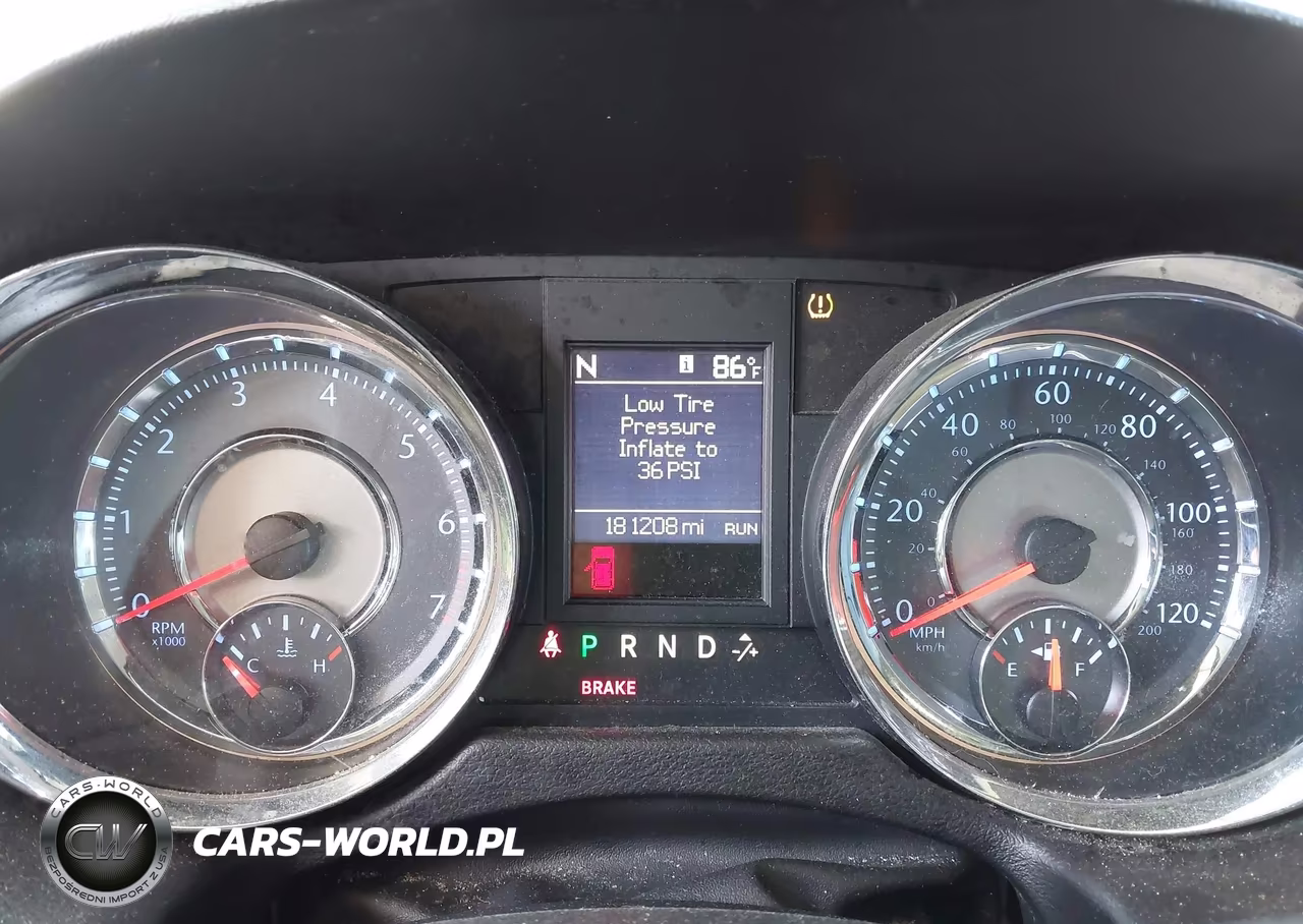 2013 Chrysler Town & Country Touring VIN:2C4RC1BG2DR604174 - 7