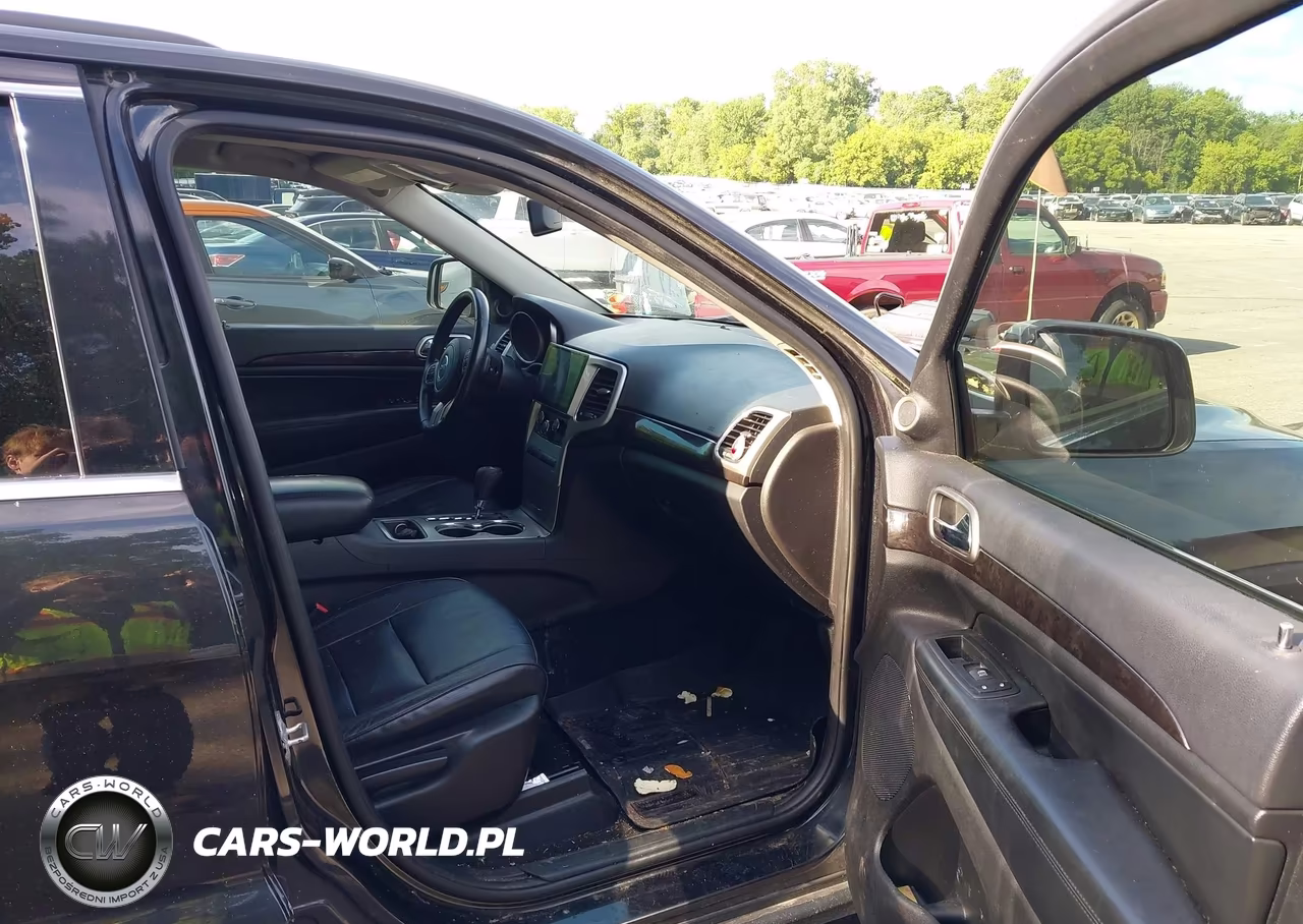 2012 Jeep Grand Cherokee Laredo VIN:1C4RJFAG9CC255705 - 5