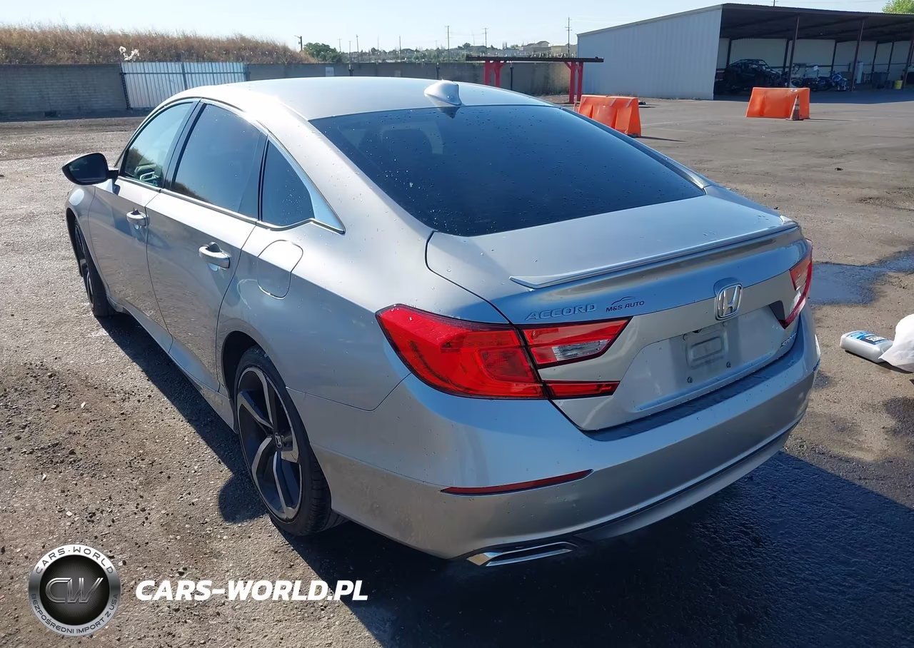 2018 Honda Accord Sport VIN:1HGCV1F32JA223725 - 3