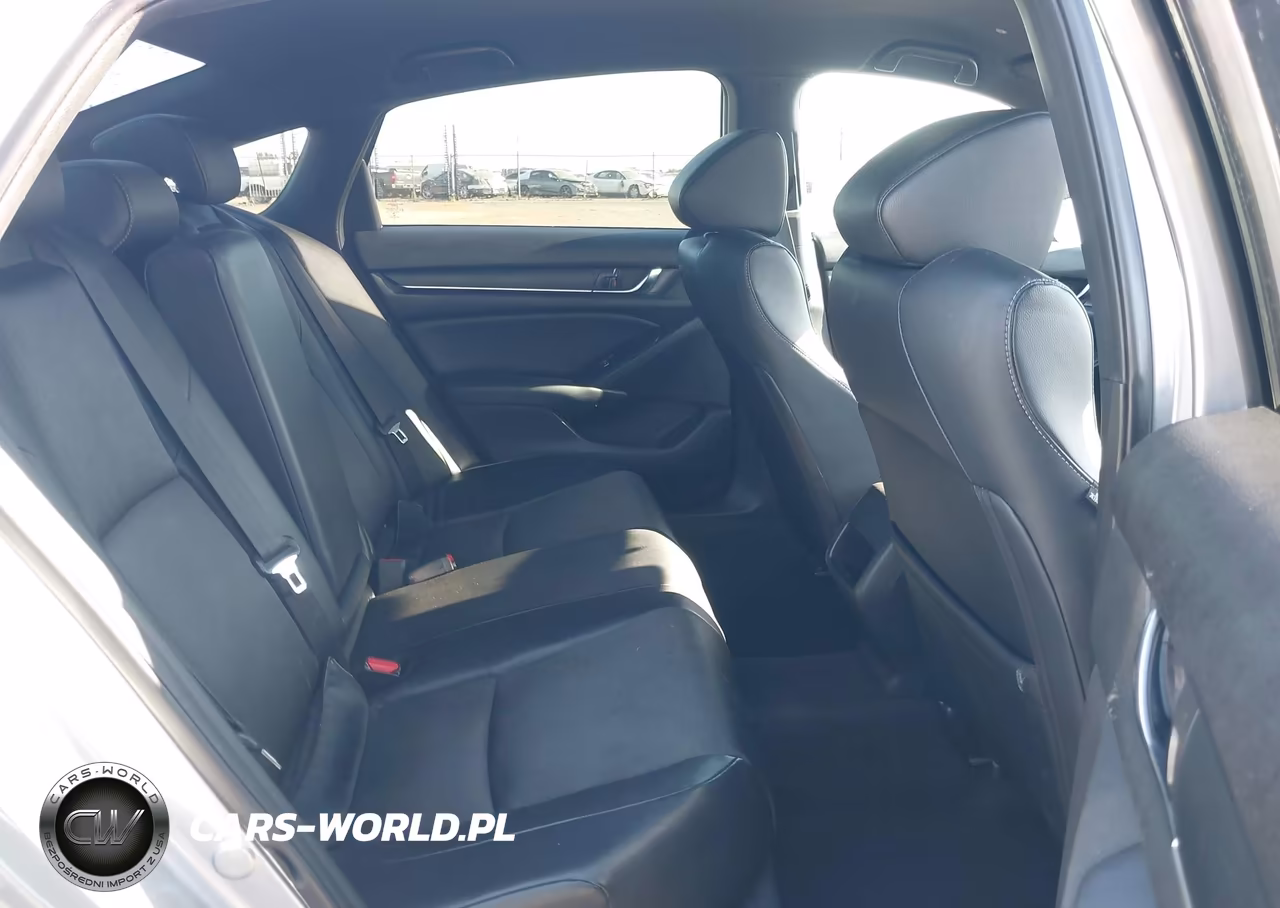 2018 Honda Accord Sport VIN:1HGCV1F32JA223725 - 8