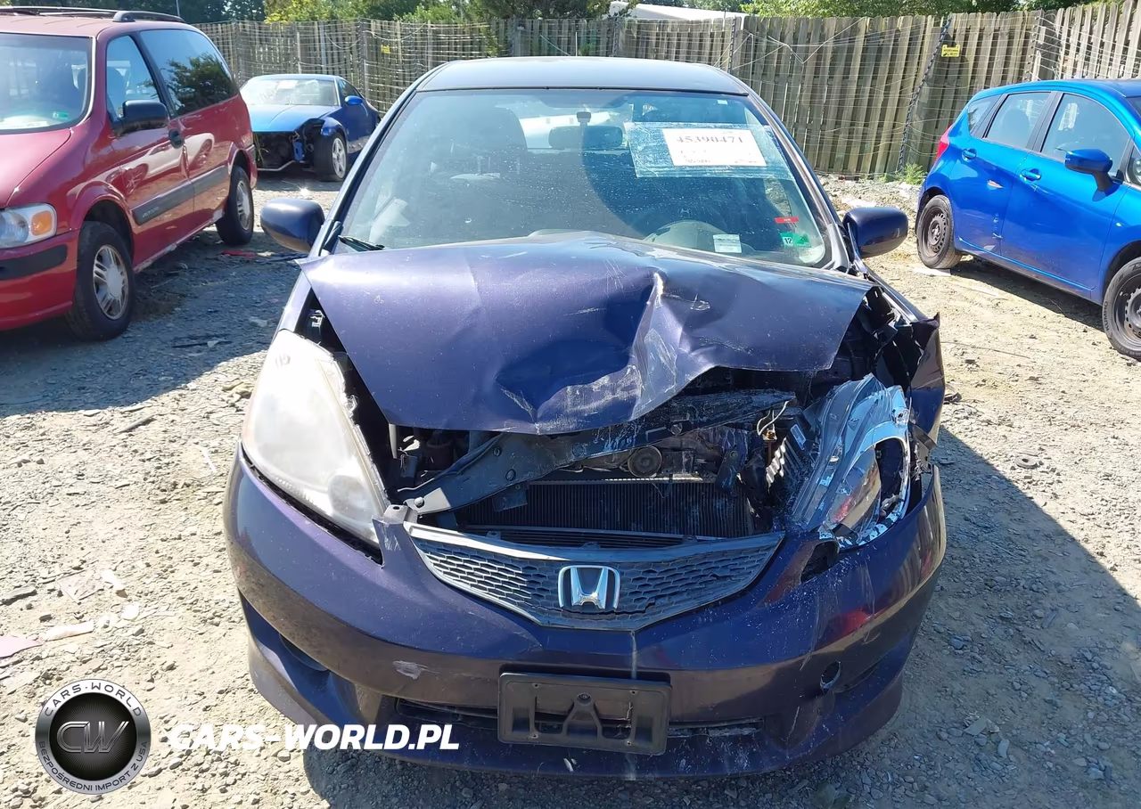 2010 Honda Fit Sport VIN:JHMGE8H41AC008287 - 6
