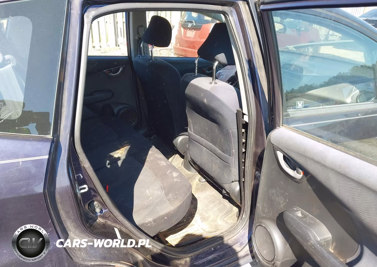 2010 Honda Fit Sport VIN:JHMGE8H41AC008287 - 8