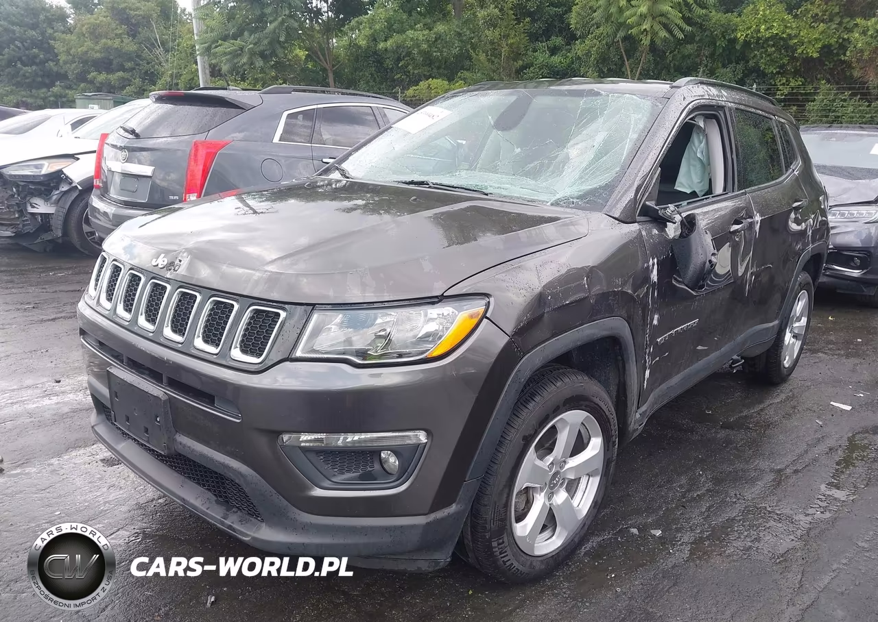 2019 Jeep Compass Latitude 4X4 VIN:3C4NJDBB5KT846879 - 2